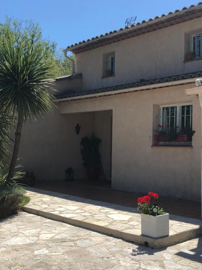 Charmante Villa Familiale ว็องส์ ภายนอก รูปภาพ