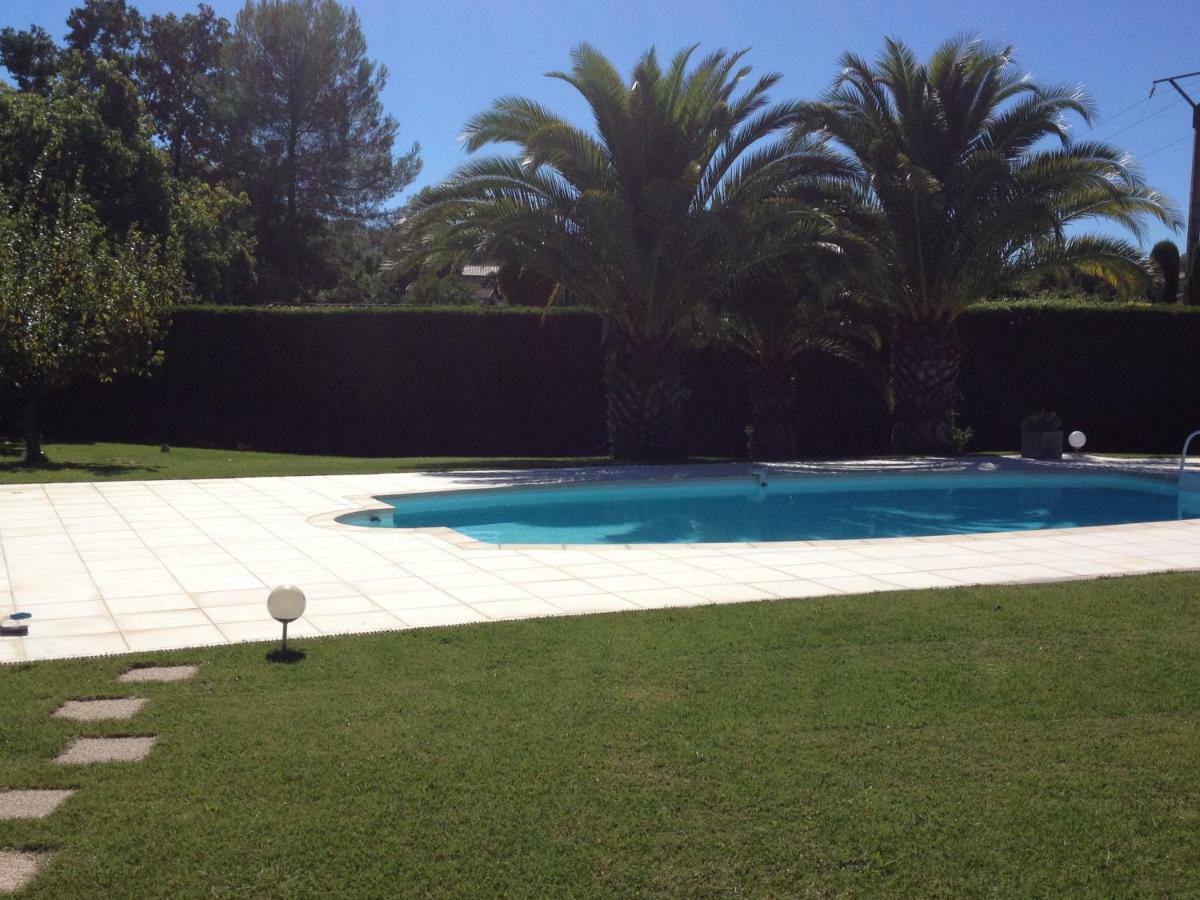 Charmante Villa Familiale ว็องส์ ภายนอก รูปภาพ