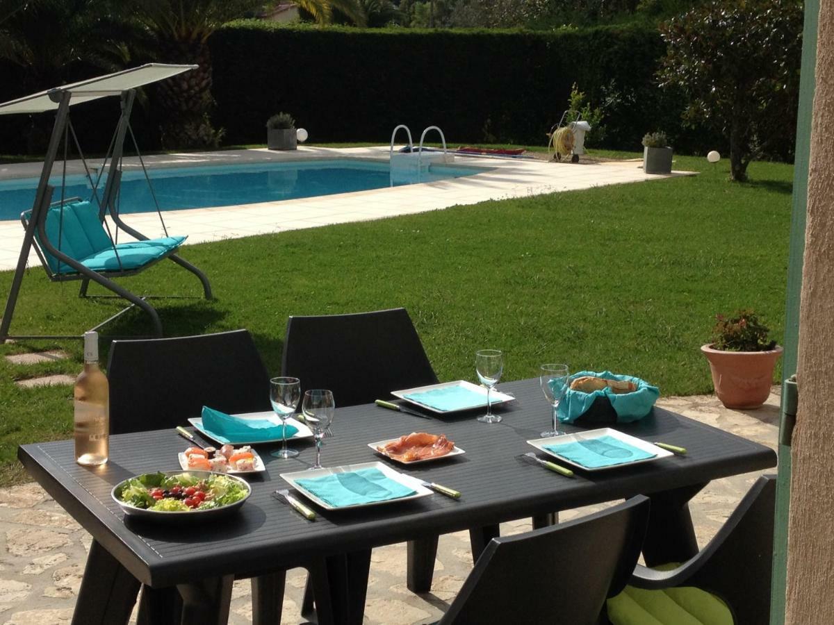 Charmante Villa Familiale ว็องส์ ภายนอก รูปภาพ
